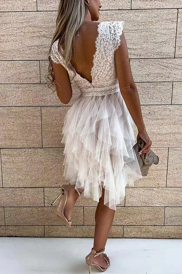 LP | Abito midi in pizzo senza maniche con scollo a V