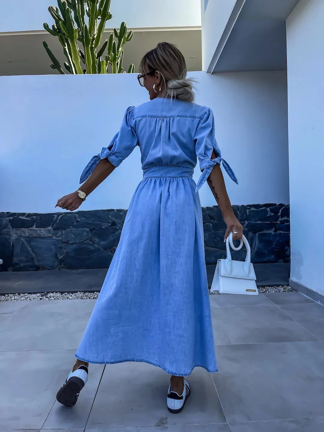 LP | maxi abito casual elegante con bottoni in blu