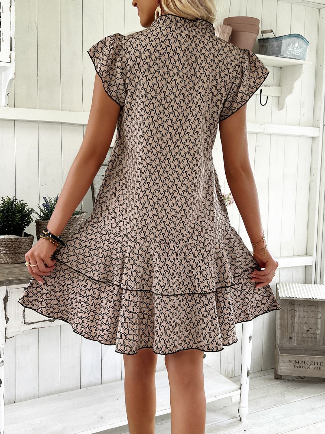 LP | Mini abito stampato a strati multipli con arricciatura a grandezza naturale Plus Size