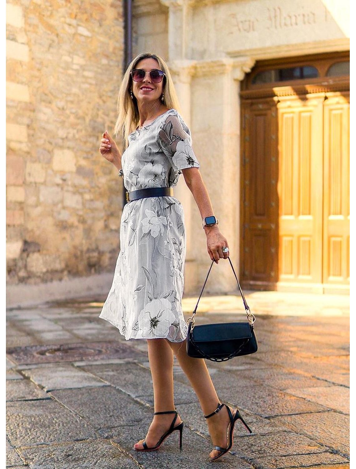 LP | Abito midi a pieghe con stampa floreale per uno stile elegante e confortevole