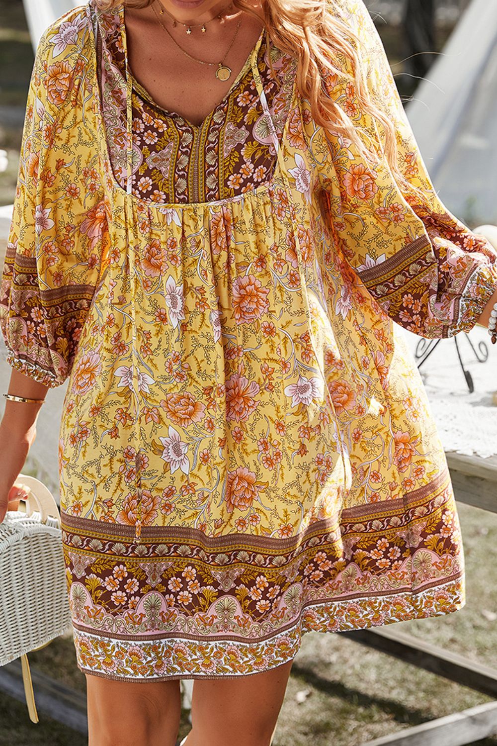 LP | Devine Mini abito stampato con scollo a cravatta