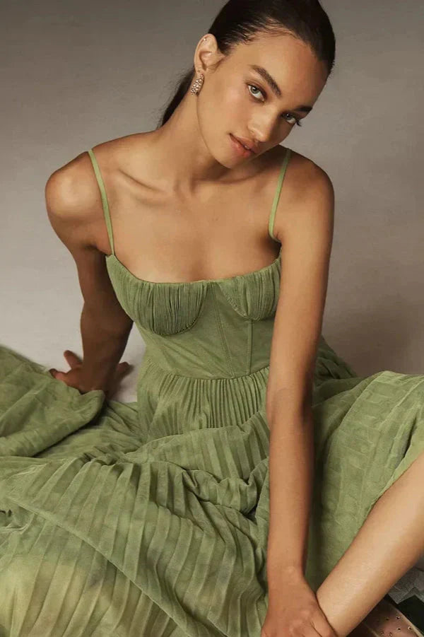 LP | Elegante abito midi plissettato fit & flare
