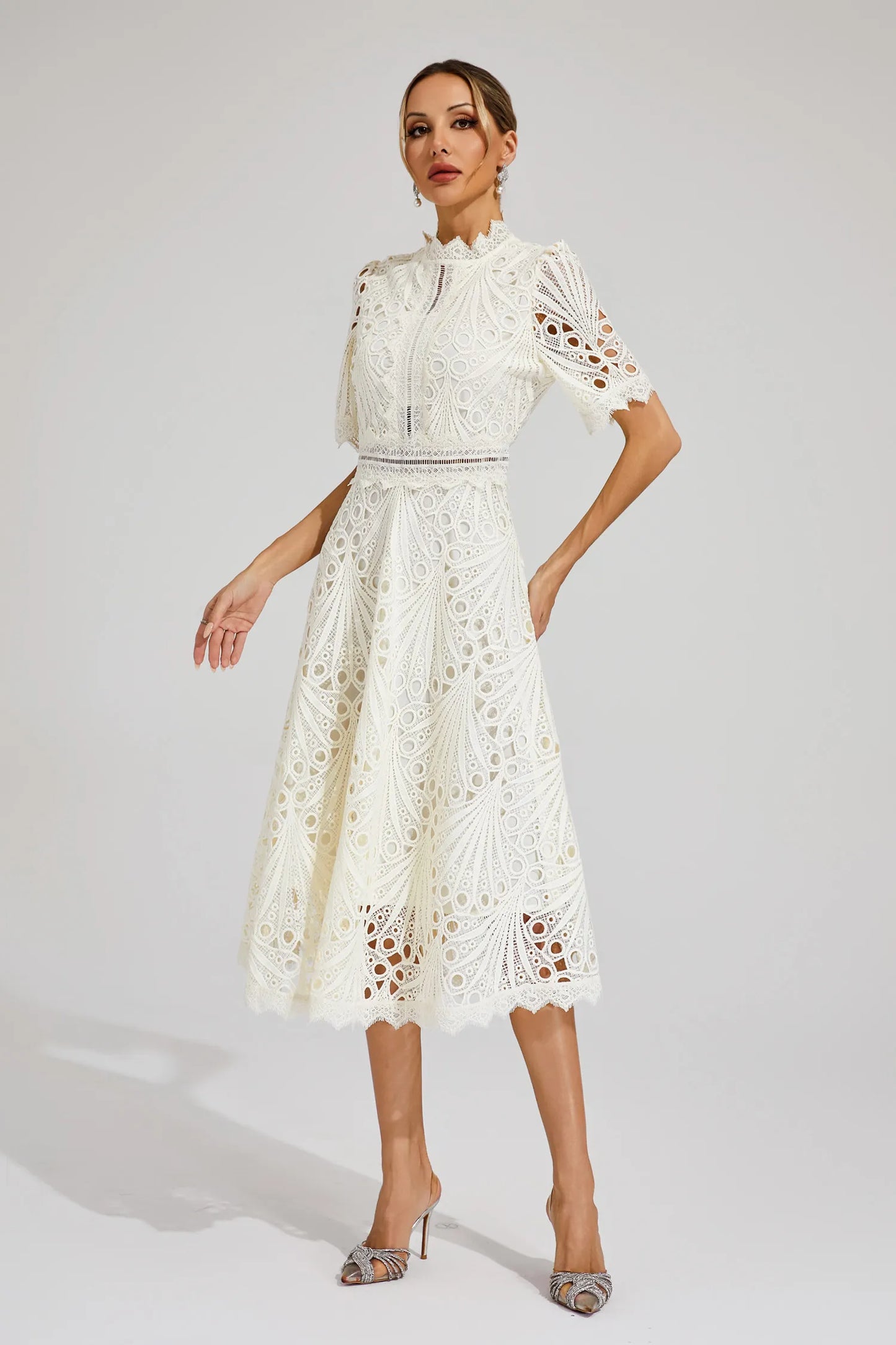 LP | Abito midi in pizzo elegante per donna