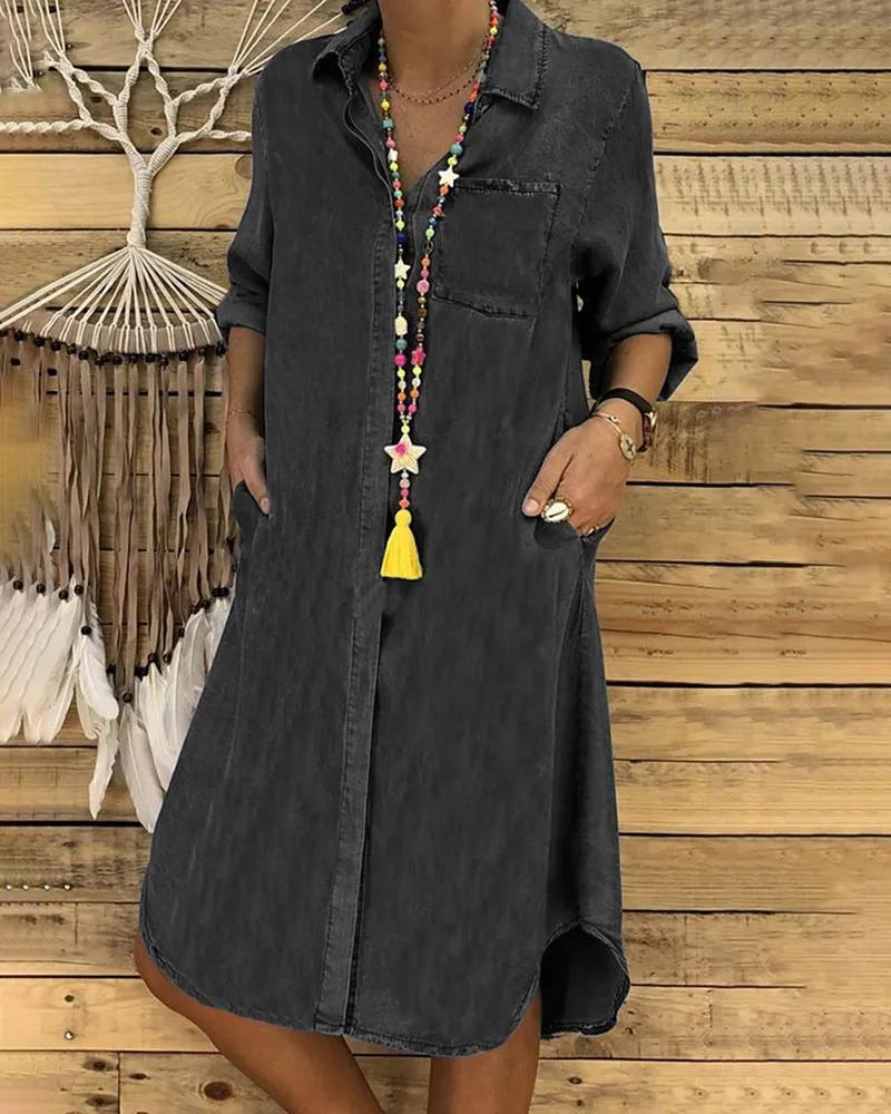 Abito midi LP | Jeans con maniche arrotolate e taschino sul petto.