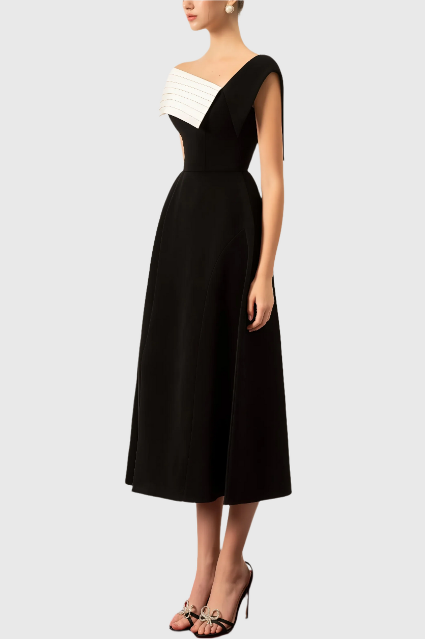 LP | Abito midi asimmetrico nero con inserto bianco