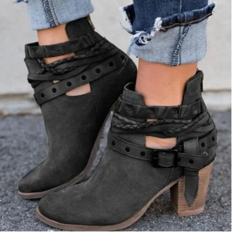 LP | Stivaletti chic con cinturino intrecciato