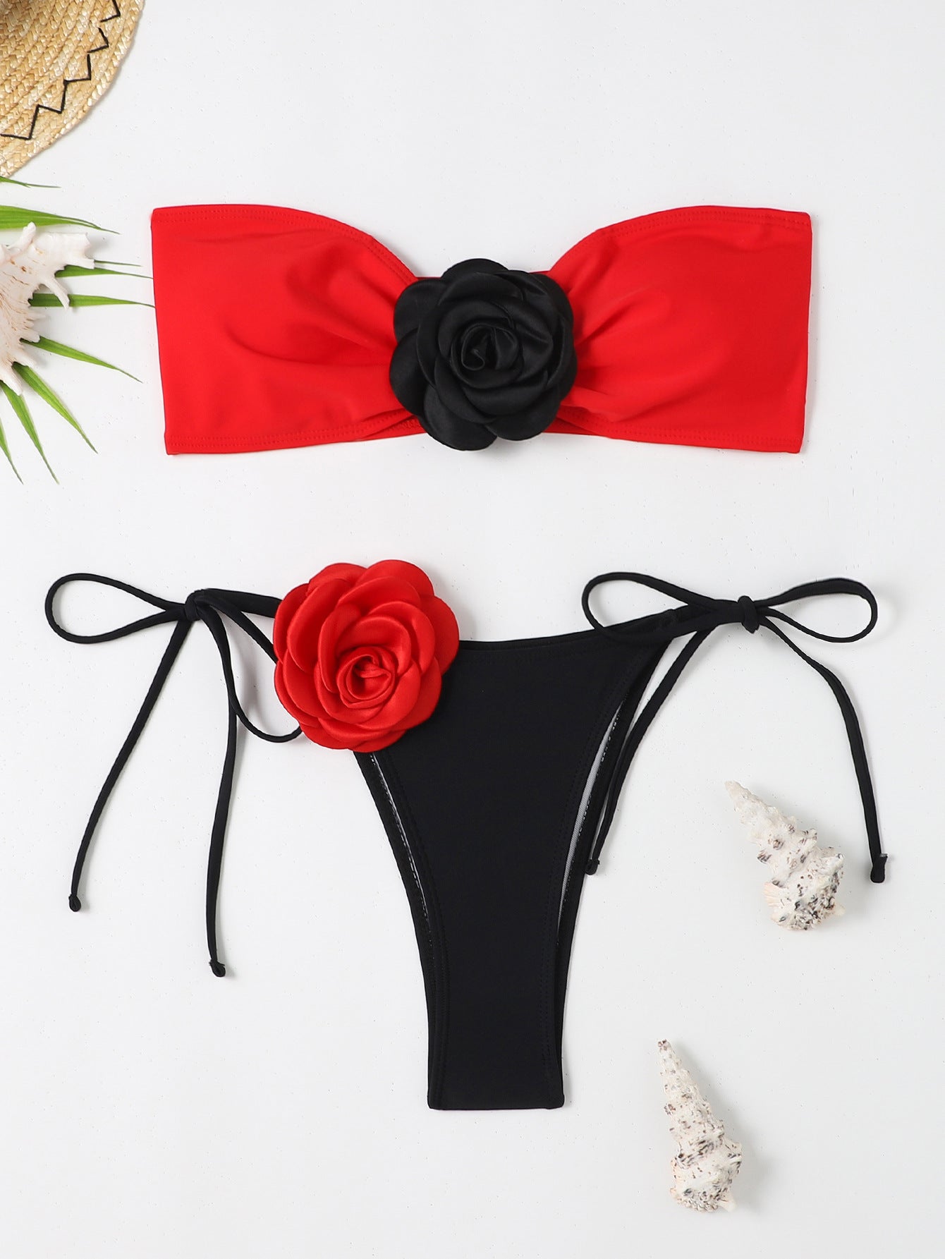 Fresco e femminile Bikini