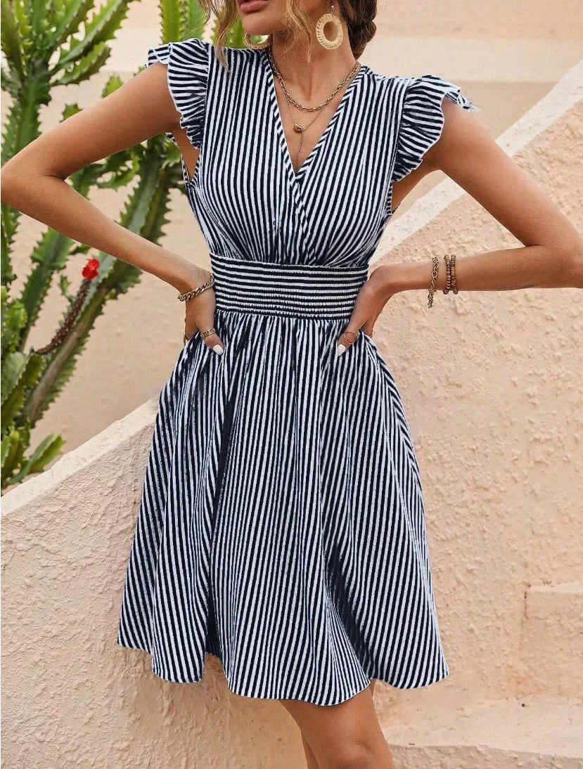 LP | Abito estivo da donna con righe e maniche a farfalla Mini abito da vacanza alla moda in stile europeo