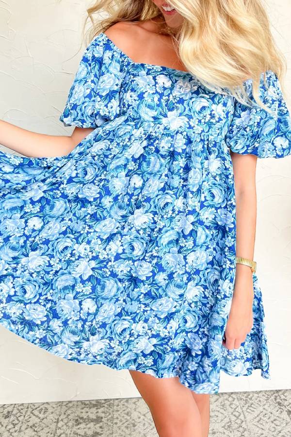 LP | Mini abito babydoll floreale blu con maniche a sbuffo