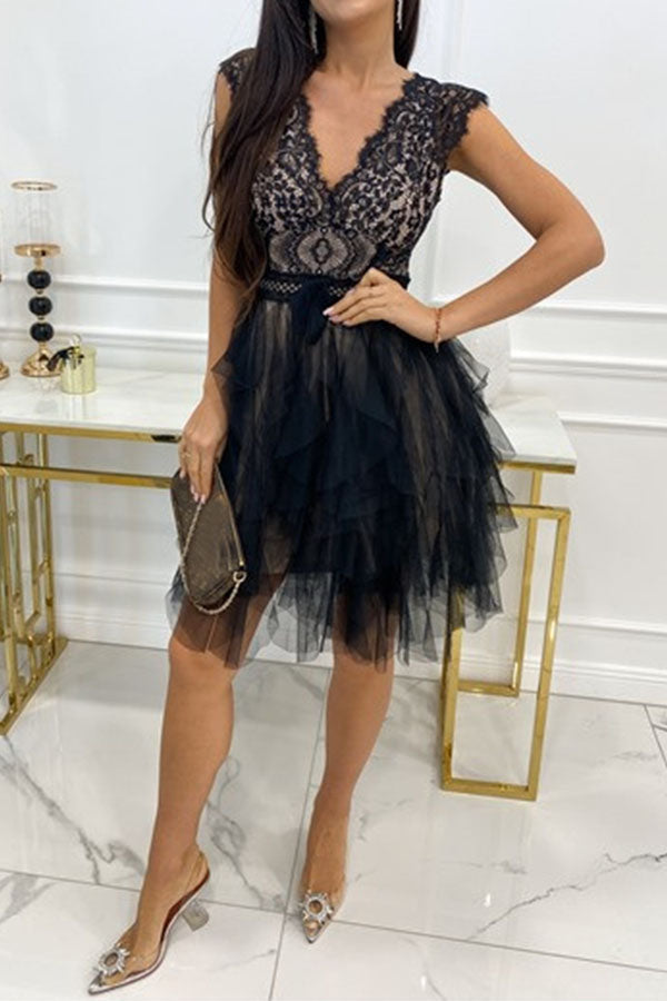 LP | Abito midi in pizzo senza maniche con scollo a V