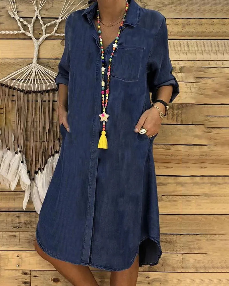 Abito midi LP | Jeans con maniche arrotolate e taschino sul petto.