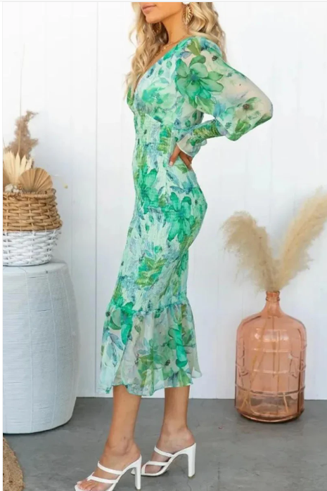 LP | Abito midi aderente a fiori con maniche in voile
