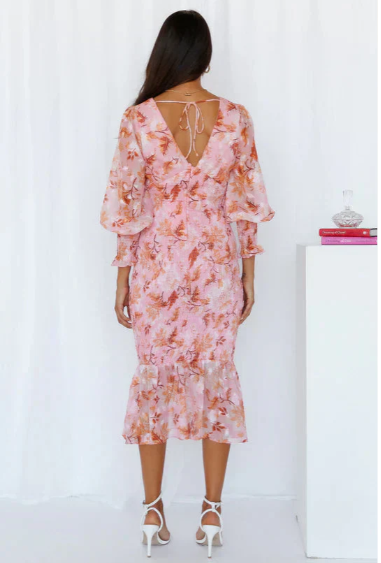 LP | Abito midi aderente a fiori con maniche in voile