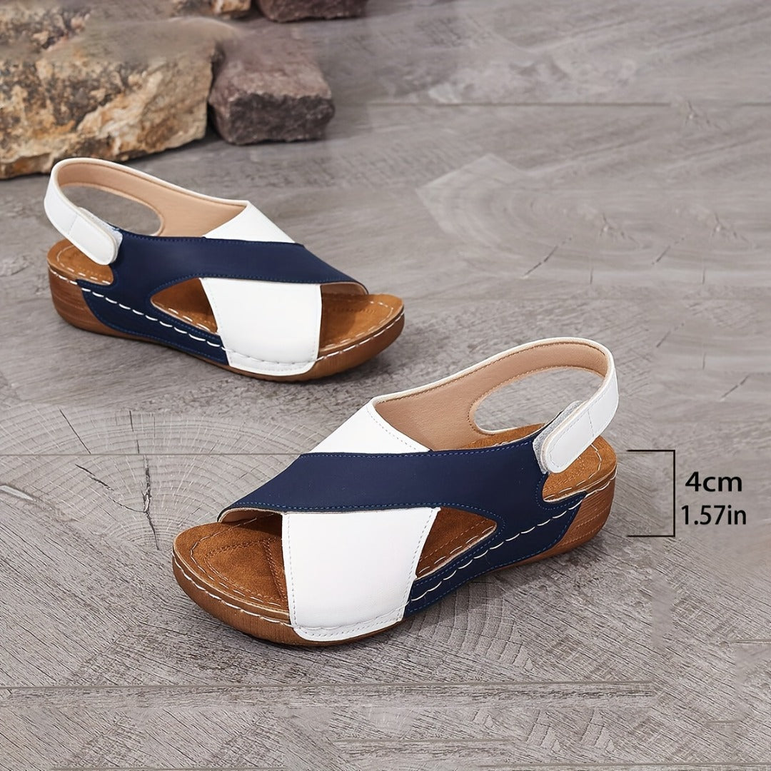 LP | Sandali casual con zeppa e cinturini incrociati