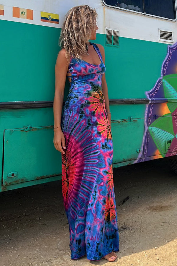 LP | La Bamba - maxi abito elasticizzato con stampa tie-dye e allacciatura posteriore