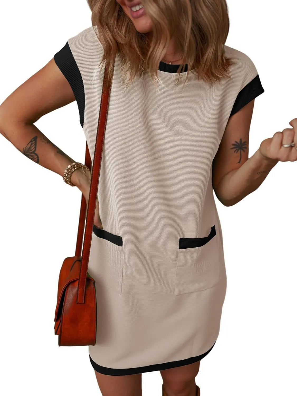 LP | Mini abito con scollo rotondo e maniche lunghe
