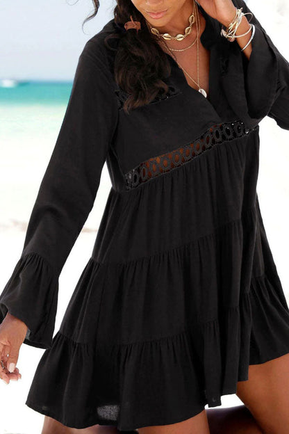 LP | mini abito con scollo in pizzo e maniche a campana per le vacanze
