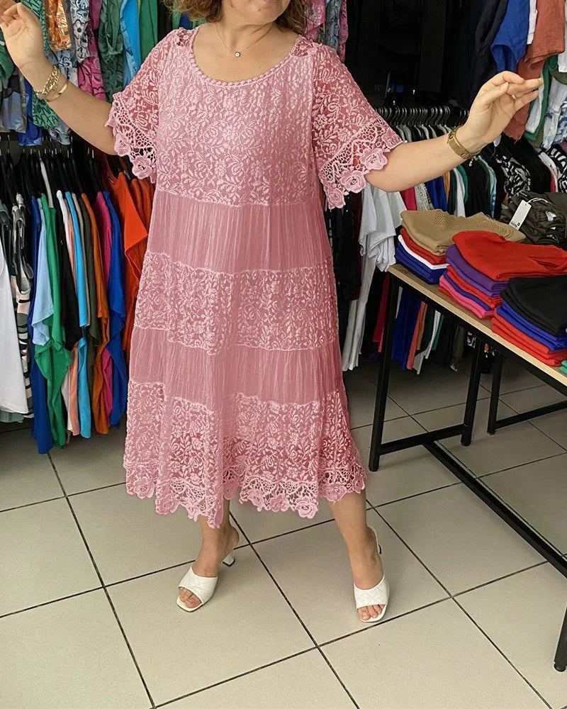 LP | Abito midi in pizzo senza tempo
