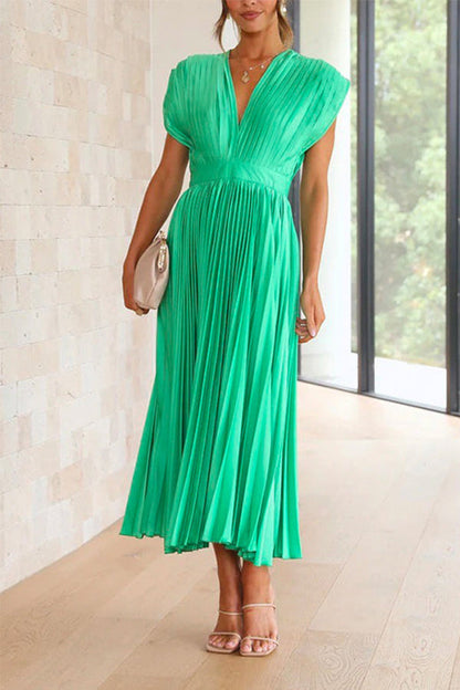 LP | Maxi abito swing plissettato con profondo scollo a V