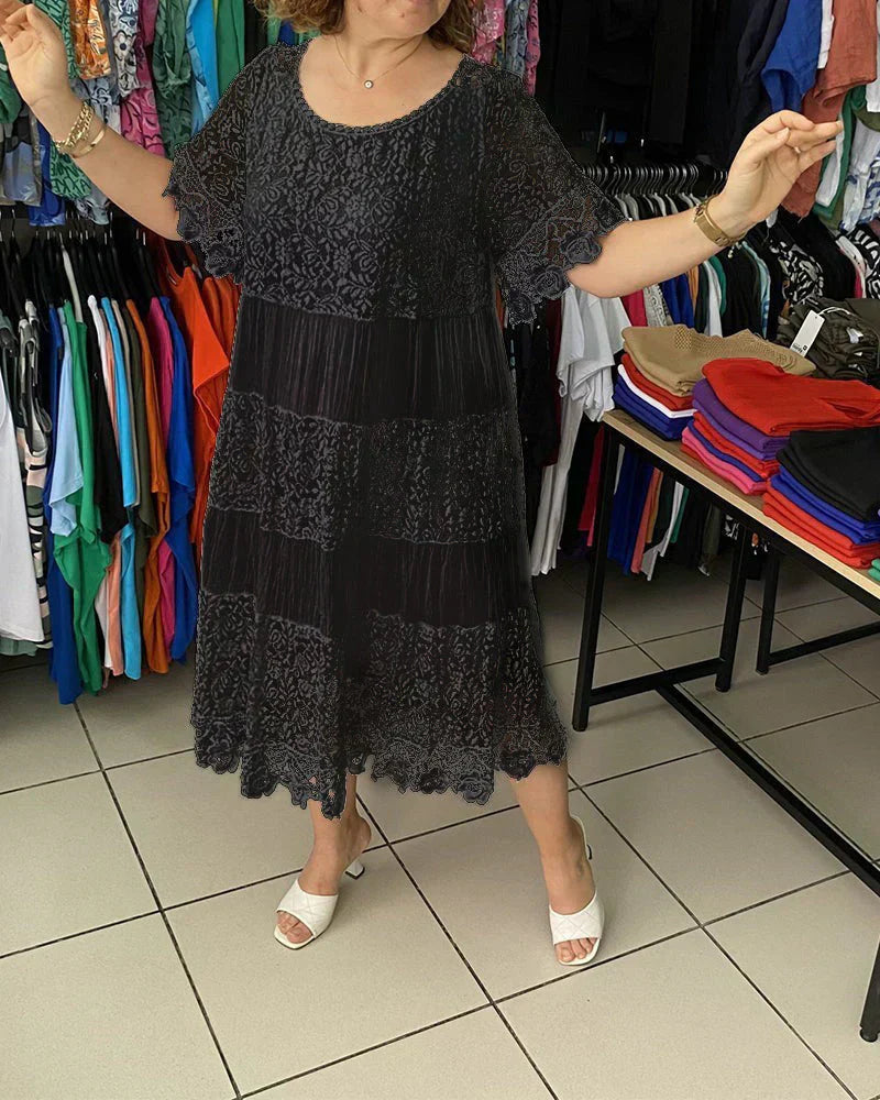 LP | Abito midi in pizzo senza tempo