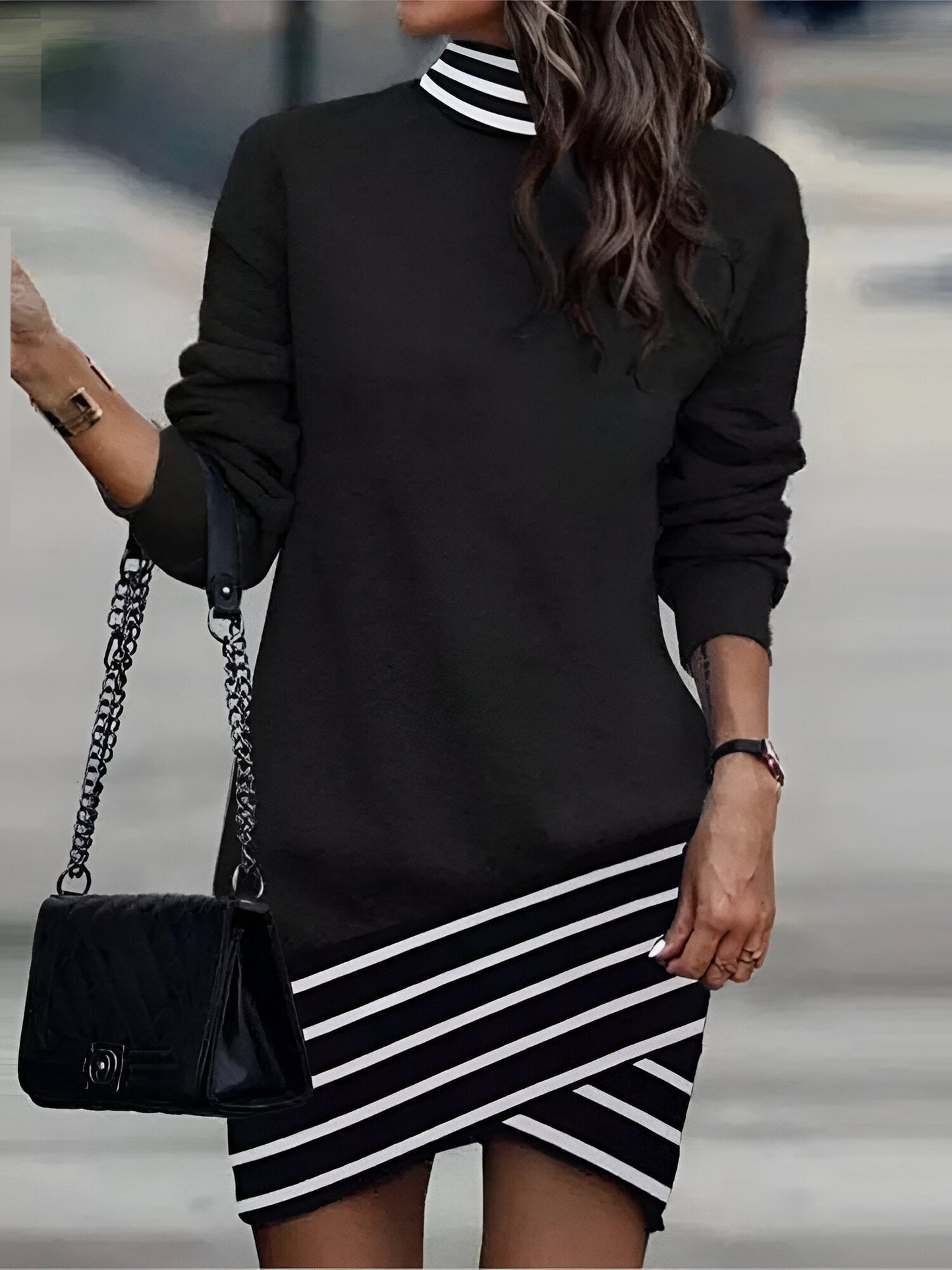 LP | Mini abito casual con collo alto