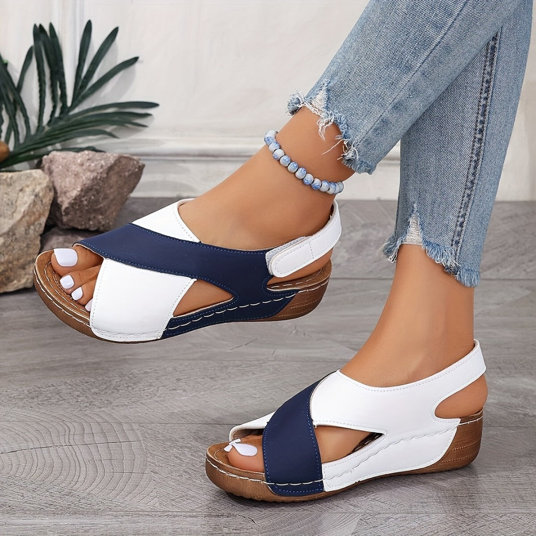 LP | Sandali casual con zeppa e cinturini incrociati