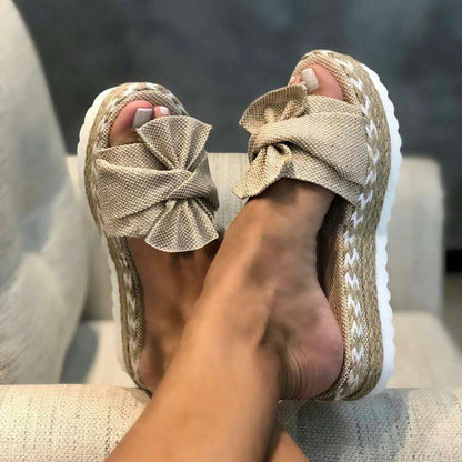 LP | Sandali con plateau | I sandali estivi più trendy e allegri!