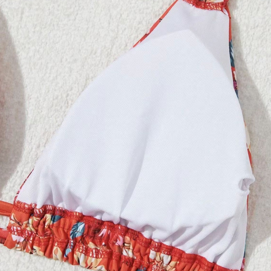 Fluido e favoloso Bikini