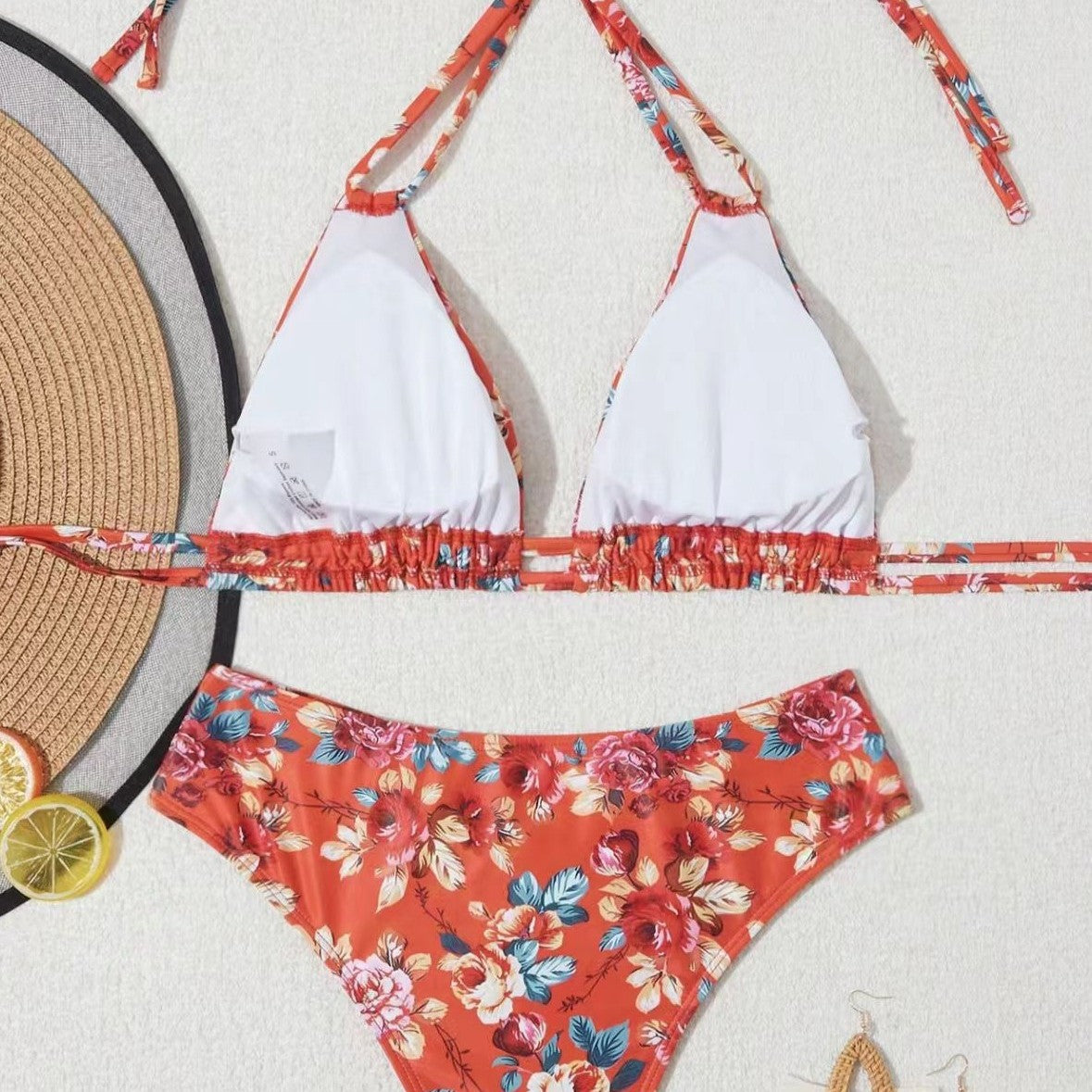 Fluido e favoloso Bikini