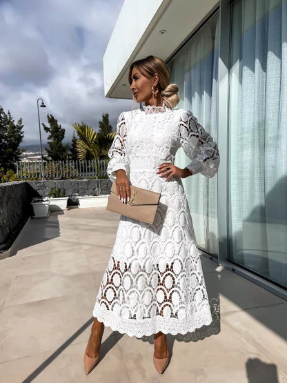 LP | Elegante abito midi in pizzo francese