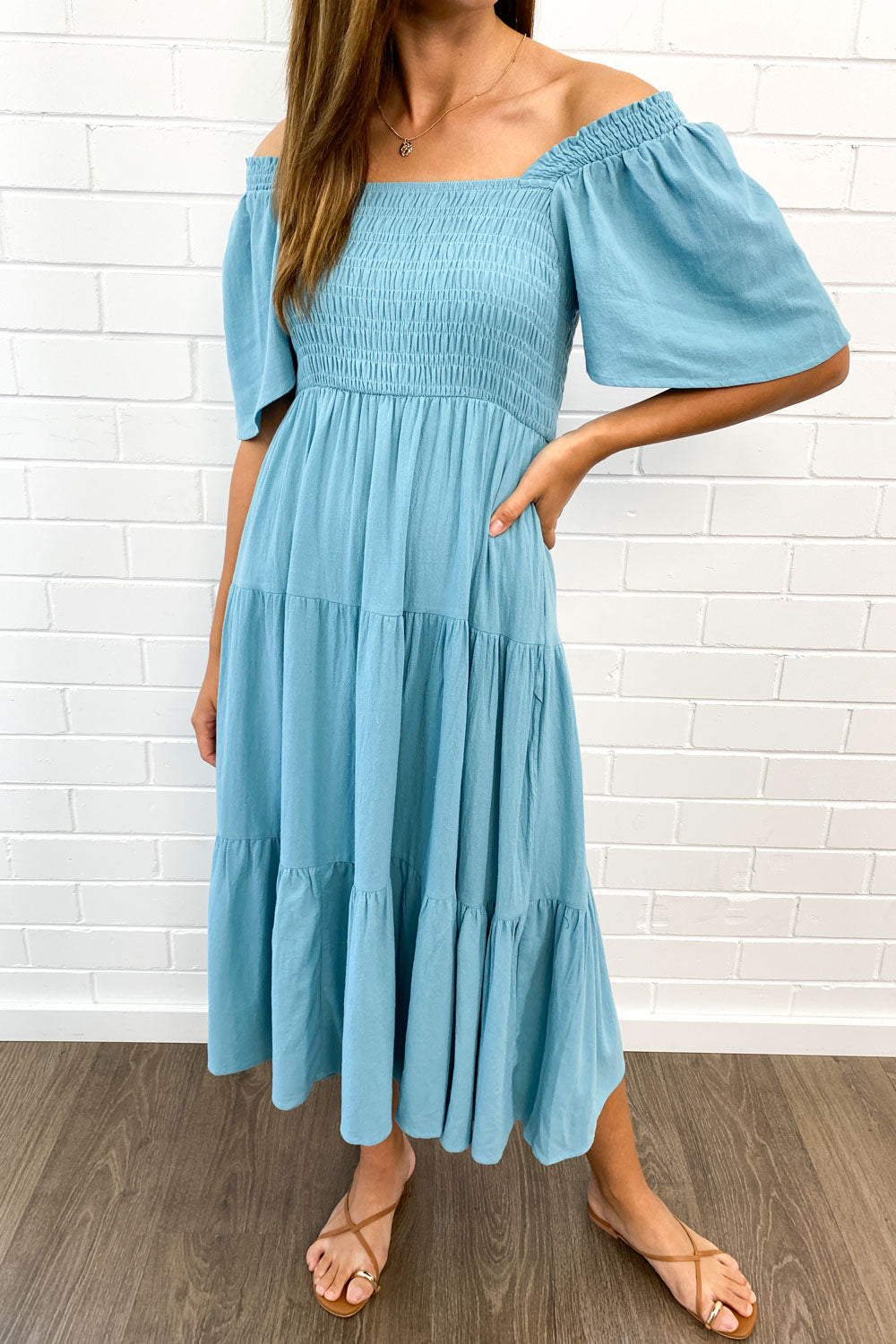 LP | Abito midi femminile senza spalline