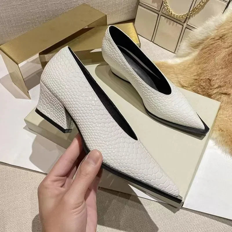 Ortopedico Tacchi alla moda e di supporto