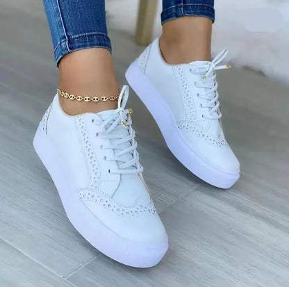 LP | Eleganti scarpe da ginnastica con plateau