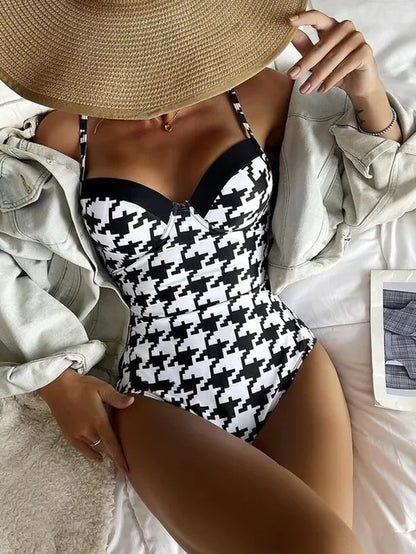 LP | Costume da bagno generale alla moda e minimalista