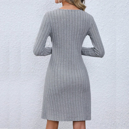 LP | Abito midi chic con scollo a V e abbottonatura in vita, maniche lunghe, monocolore